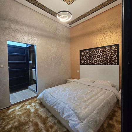 Centre Ville Plage Avec 1 Seule Chambre 3 Pieces Au Total Pour Famille Ou Personnes Serieuses Al-Dżadida Zewnętrze zdjęcie